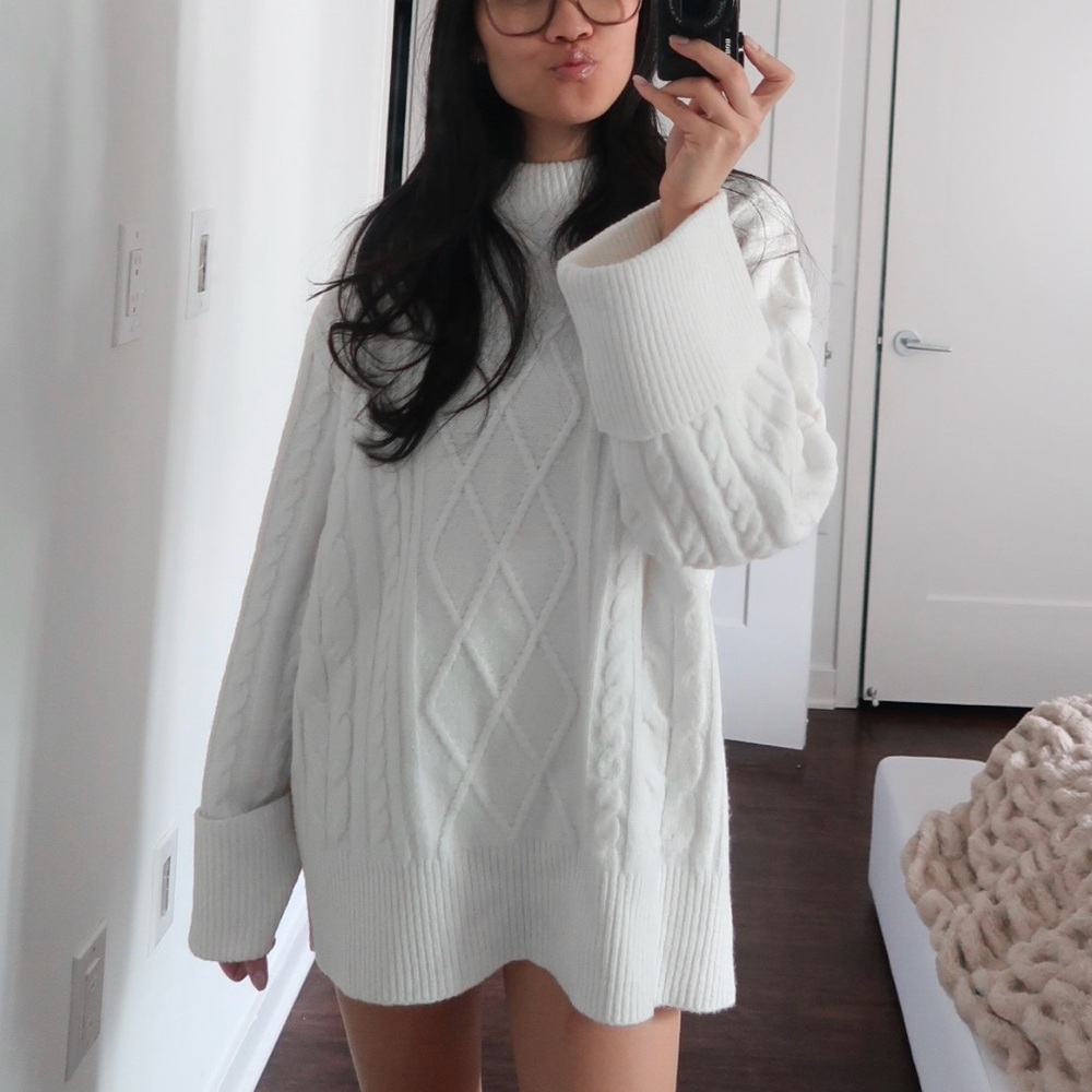 NA-KD Oversized Cozy White Cable Knit Sweater